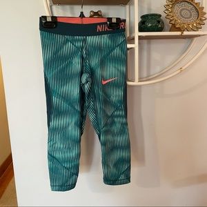 Nike Pro Hyper Cool Girls Youth Small S Aqua Space Blue Leggings